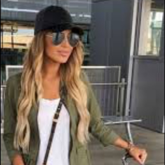 ✨RESTOCKED✨Black Must Have Baseball cap - Picture 3 of 7